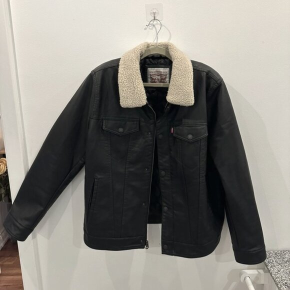 Levi’s Faux Leather Trucker Jacket w/ Removable Shearling Collar – Size L - Picture 1 of 3